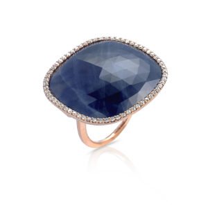 ANELLO CON CENTRO IN ZAFFIRO BLU TAGLIO FANCY CON CONTORNO BRILLANTI